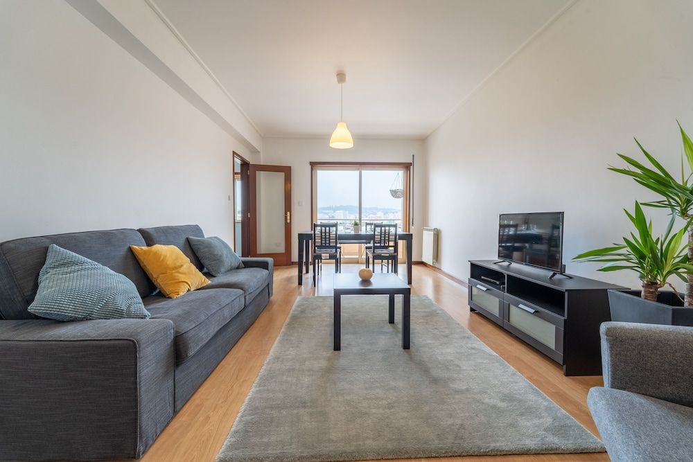 House and People - Artur Bivar City Apartment, 4 Bedrooms 21