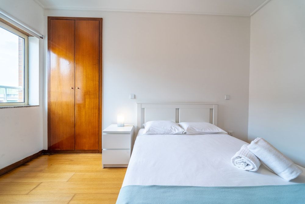 House and People - Artur Bivar City Apartment, 4 Bedrooms 7