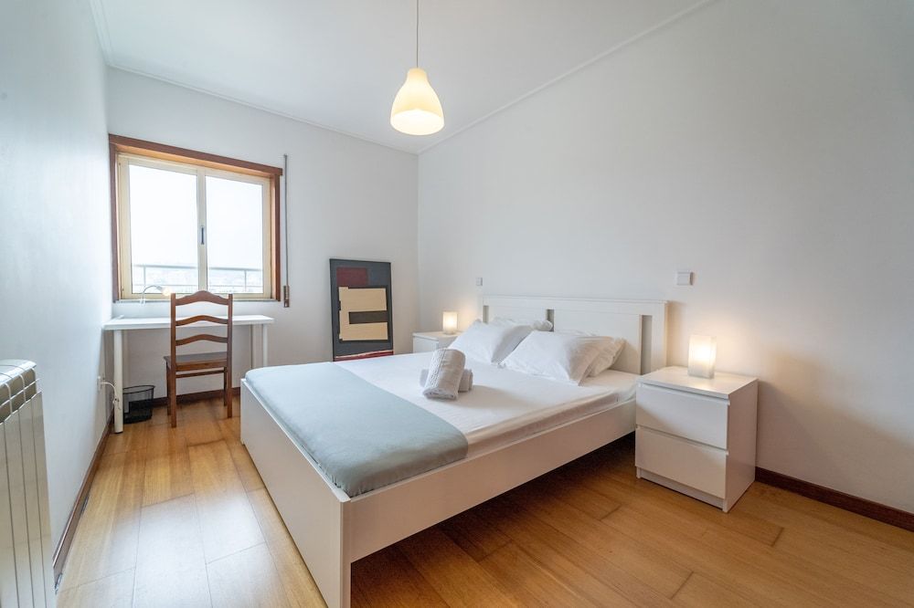 House and People - Artur Bivar City Apartment, 4 Bedrooms 14