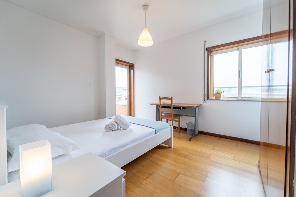 House and People - Artur Bivar City Apartment, 4 Bedrooms 9