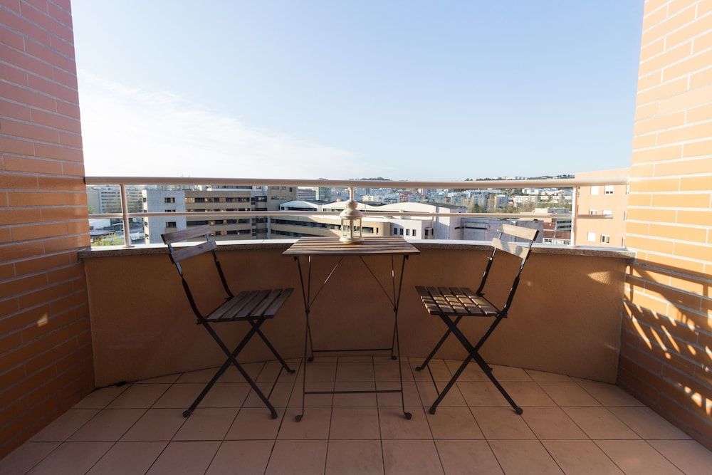 House and People - Artur Bivar City Apartment, 4 Bedrooms 17