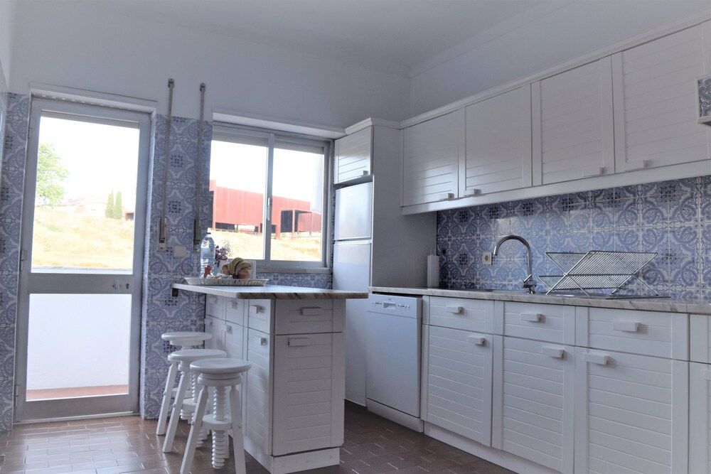 Accommodation Flat Damião de Gois Apartment, 3 Bedrooms 11