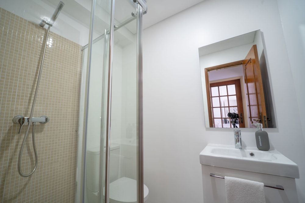 House and People - Feliciano Ramos 2 Apartment, 4 Bedrooms, Non Smoking, City View 29