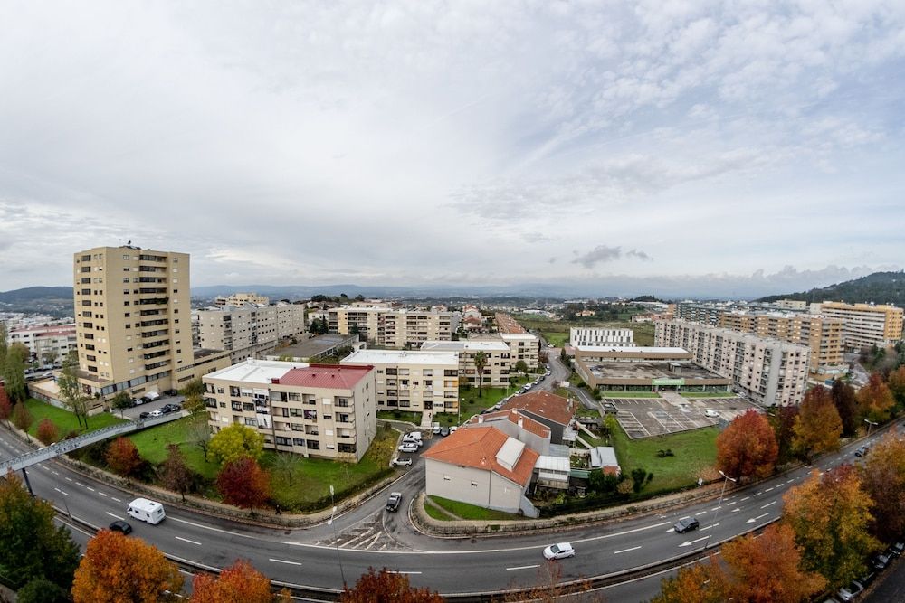 House and People - Apartamento Espaçoso Apartment, 3 Bedrooms, Balcony, City View 9