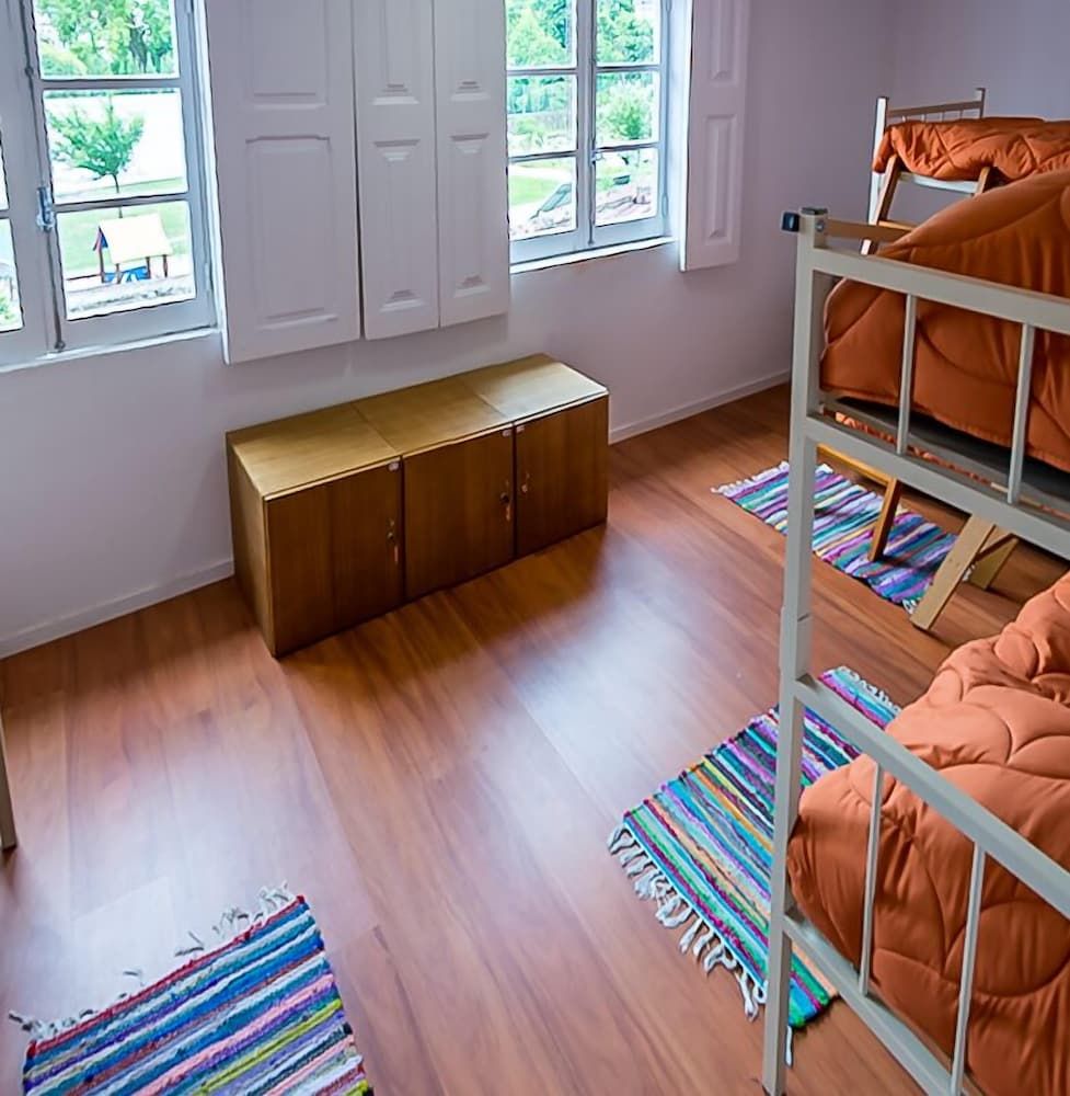 inBraga Hostel Shared Dormitory, Women only, Shared Bathroom (1 bed in a 4 Bed Dorm) 3