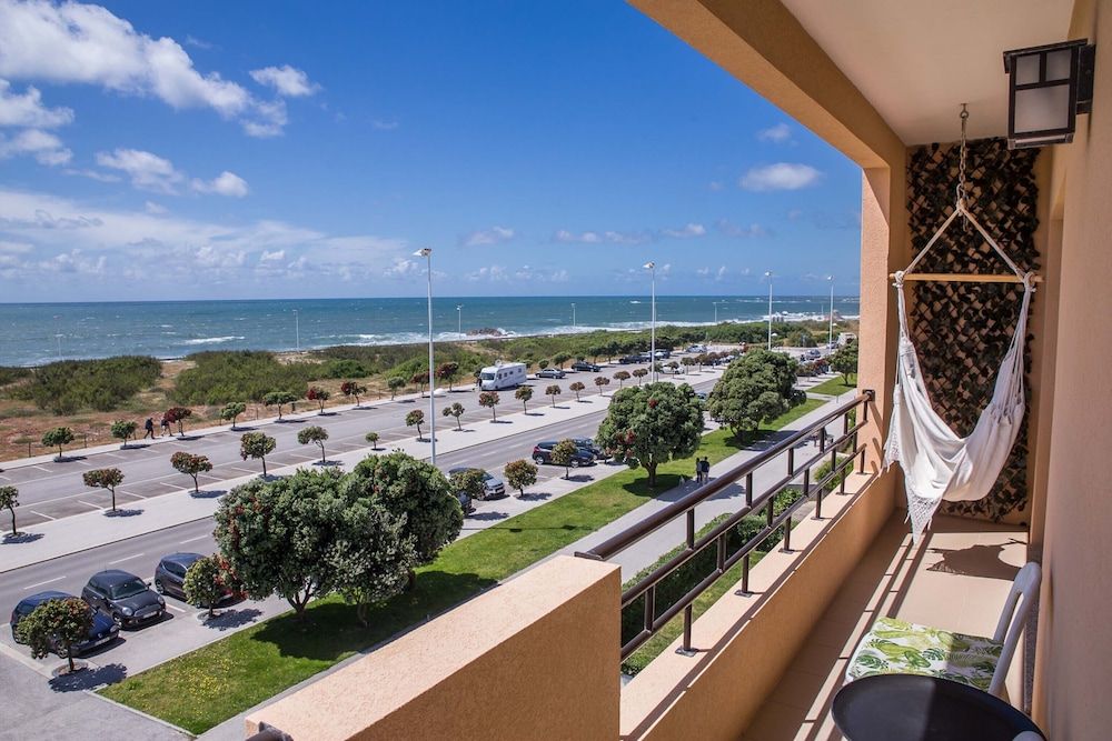 Comfort Apartment, 2 Bedrooms, Balcony, Beach View