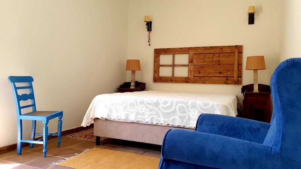 Traditional Double Room (Oliveira)