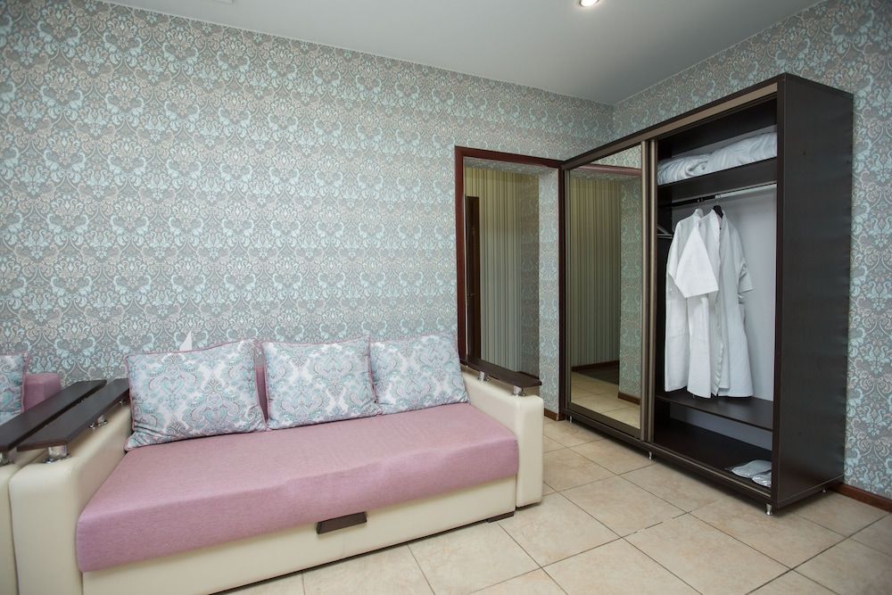 Family Apartment, 1 Queen Bed with Sofa bed