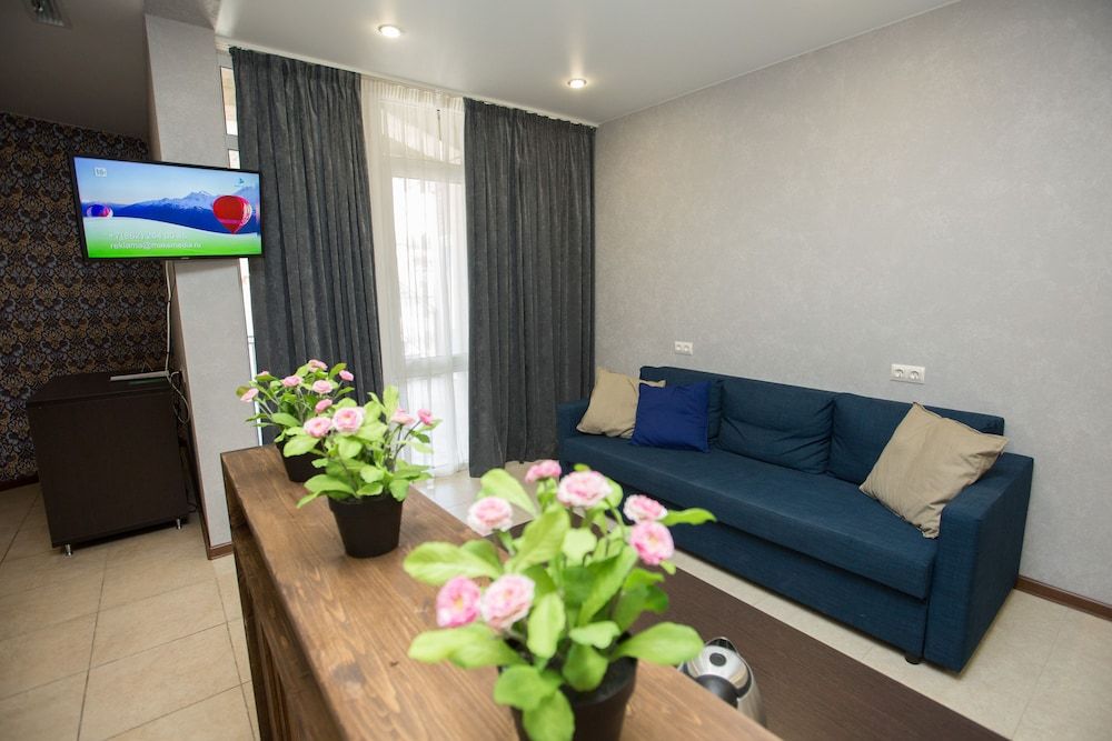 Deluxe Quadruple Room
