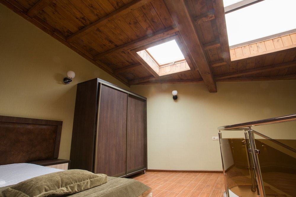 Suite (Split level)