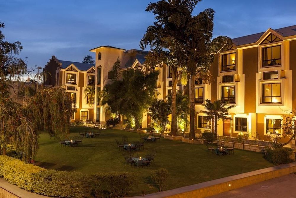 undefined Hotel Hilltone 9