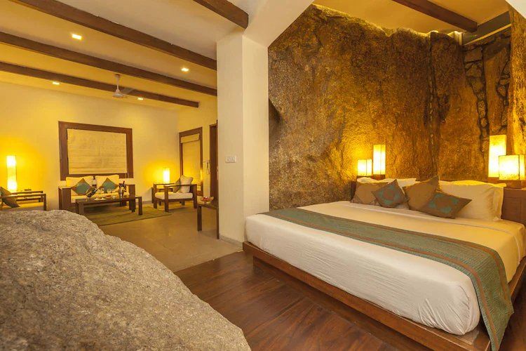 Rock Suite (with Private Patio and Semi-Private Garden)