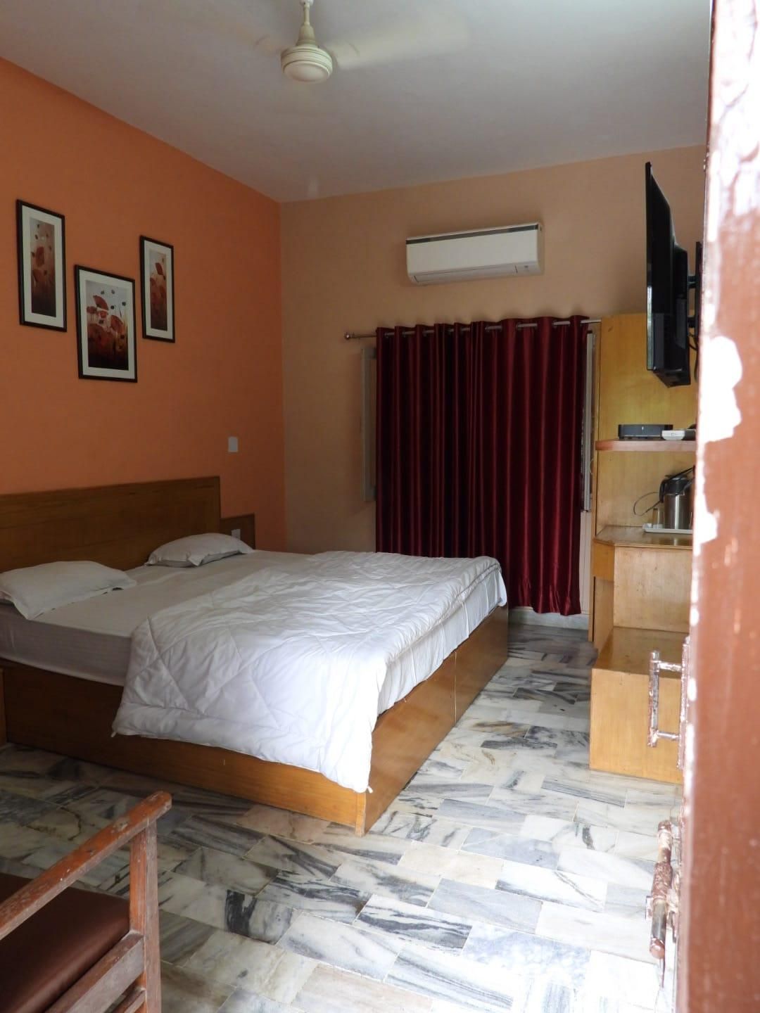 Cottage Ac Room ( private sit-out )