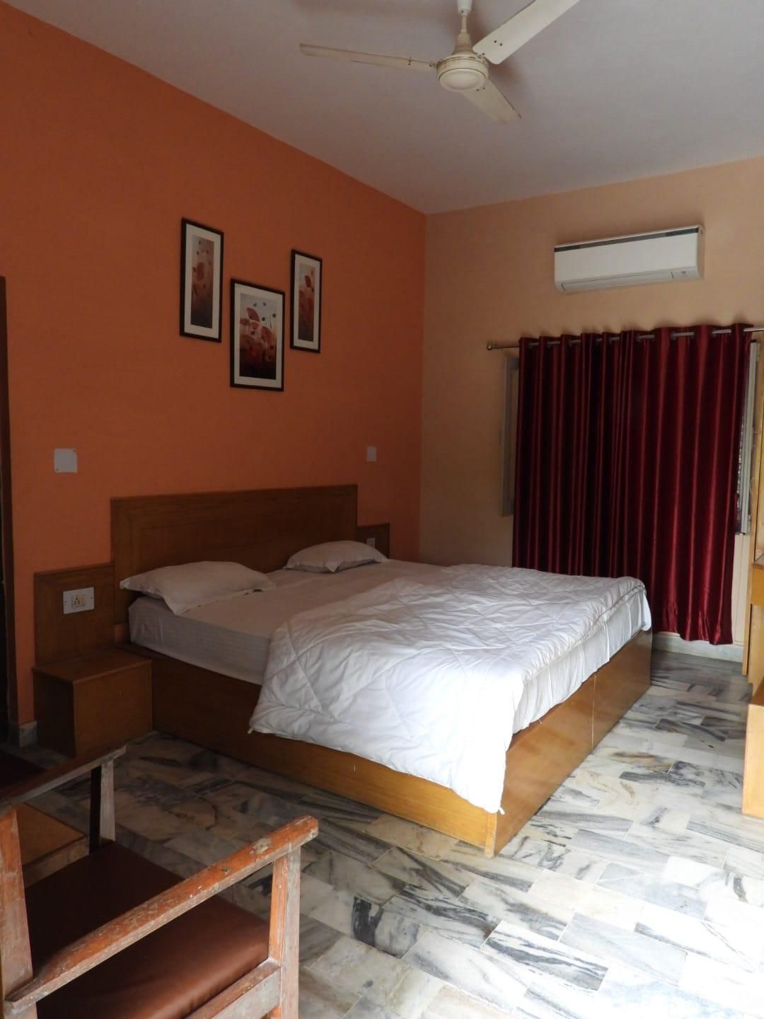 Rising Sun Retreat Cottage Ac Room ( private sit-out ) 2