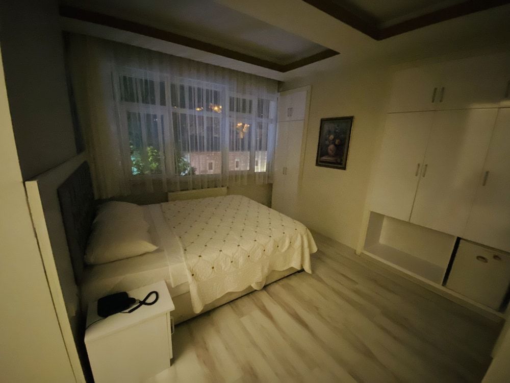 Royal Otel Family Room 4