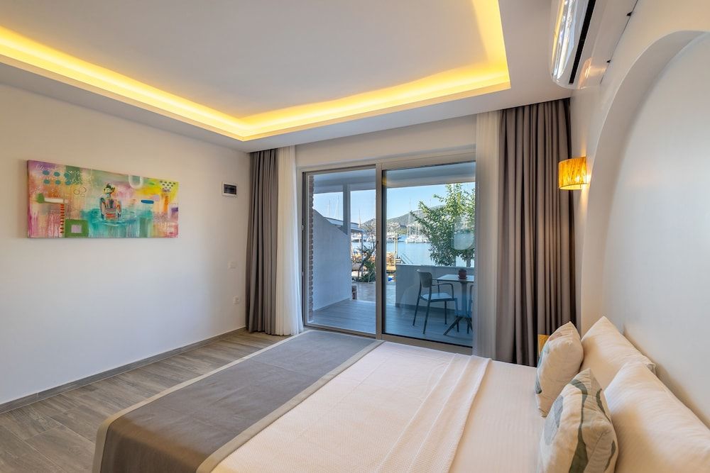 BASE Selimiye Standard Double Room 5