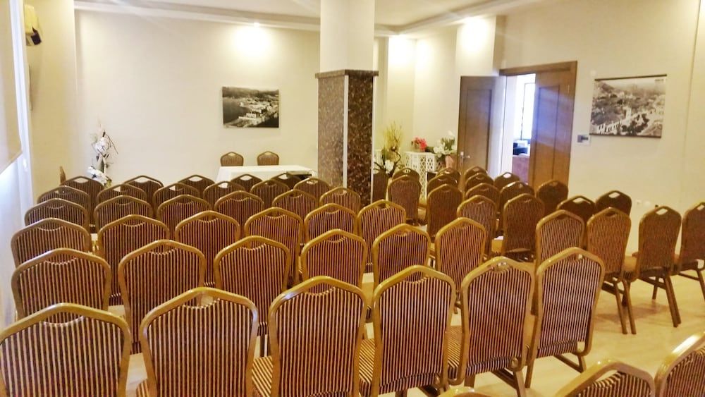 undefined Comfort Ada Class Hotel 4