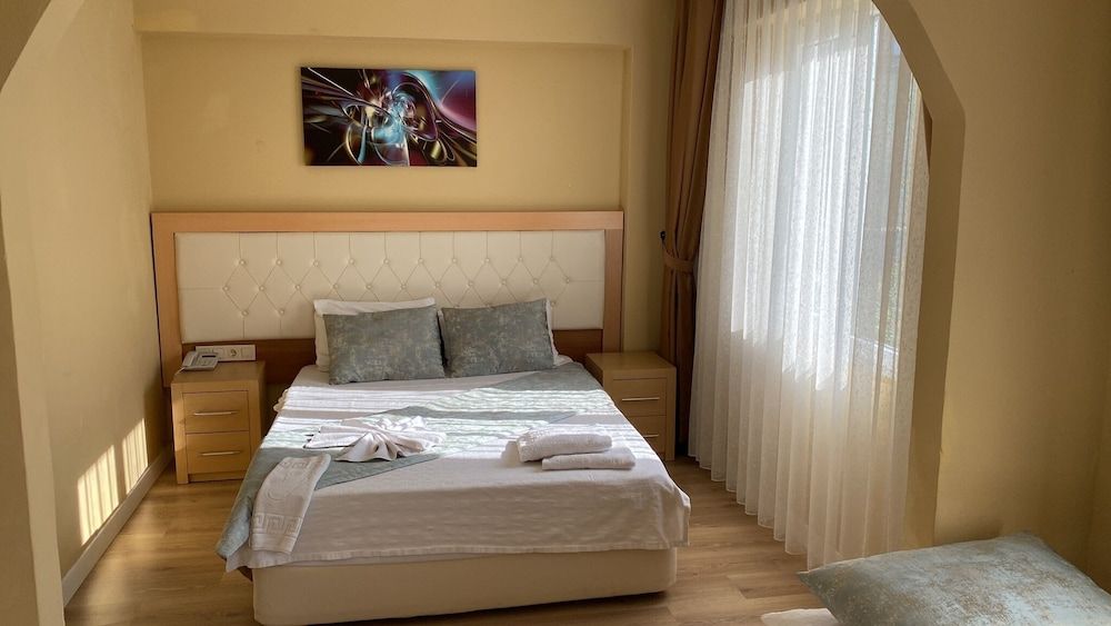 Merveille Hotel Deluxe Double Room