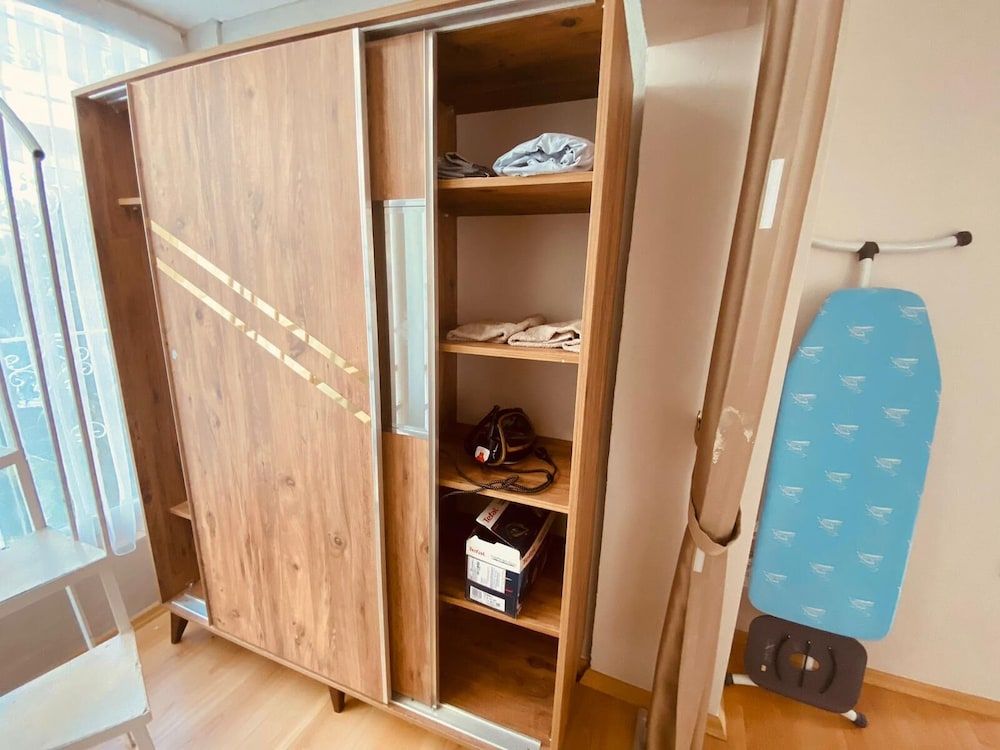 Beautiful 3-bedroom House With Sea View and Garden House 15