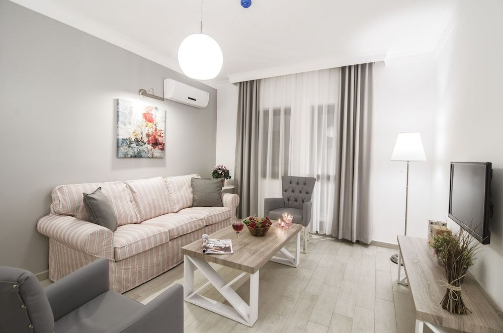 Rodina Suites Comfort Apartment 10