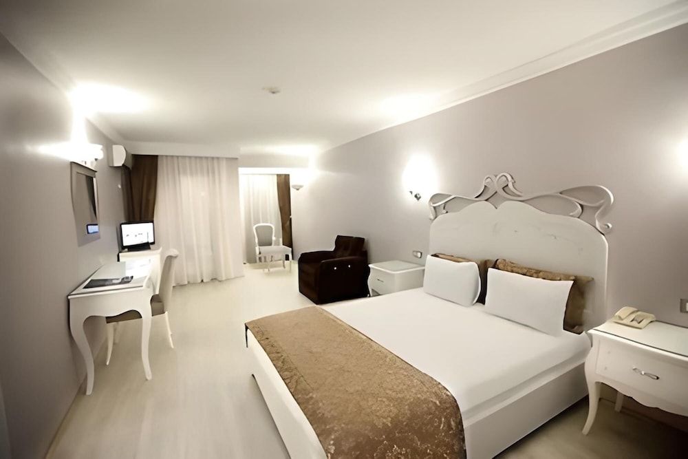 Sentinus Beach Hotel
