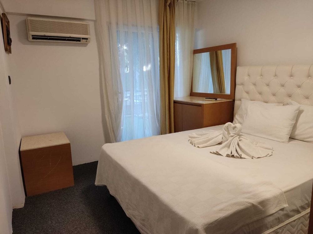 Avalon Otel Standard Double Room 6