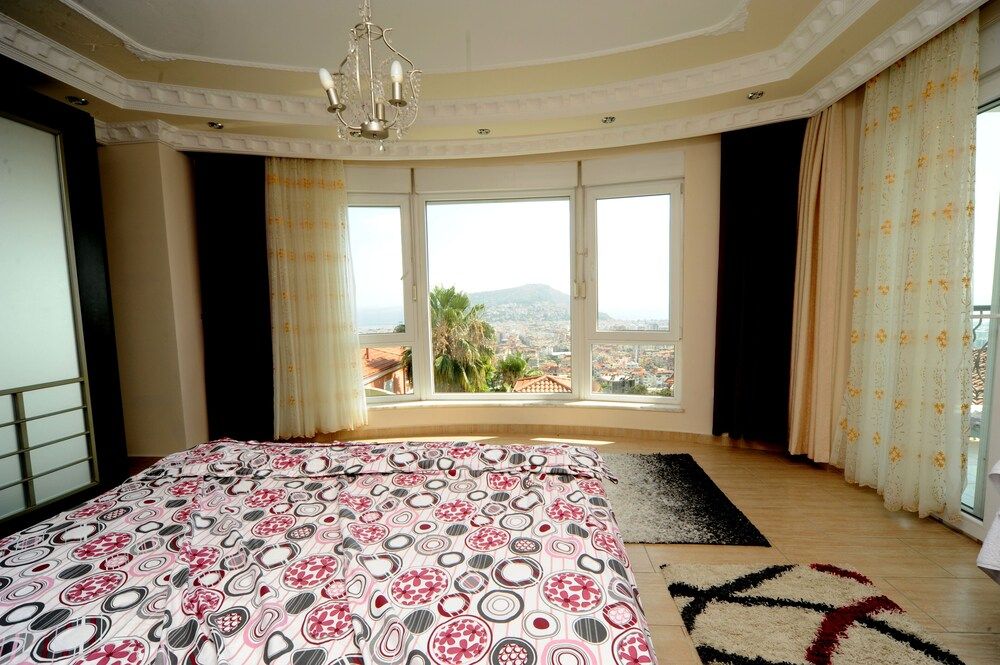Panoramic Villa, 5 Bedrooms