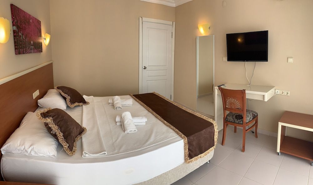 Hare Hotel
