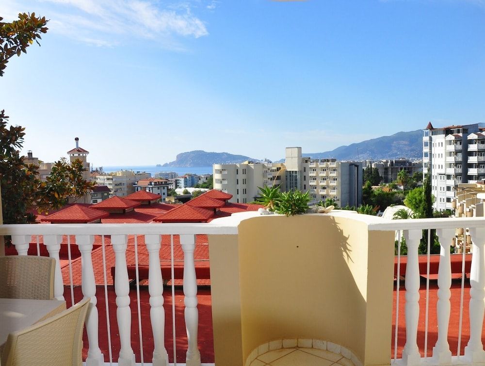 Studio with Balcony