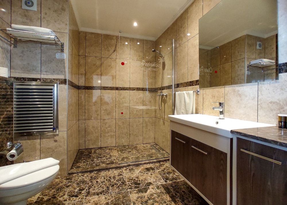 Romantic Suite, Jetted Tub, Sea View