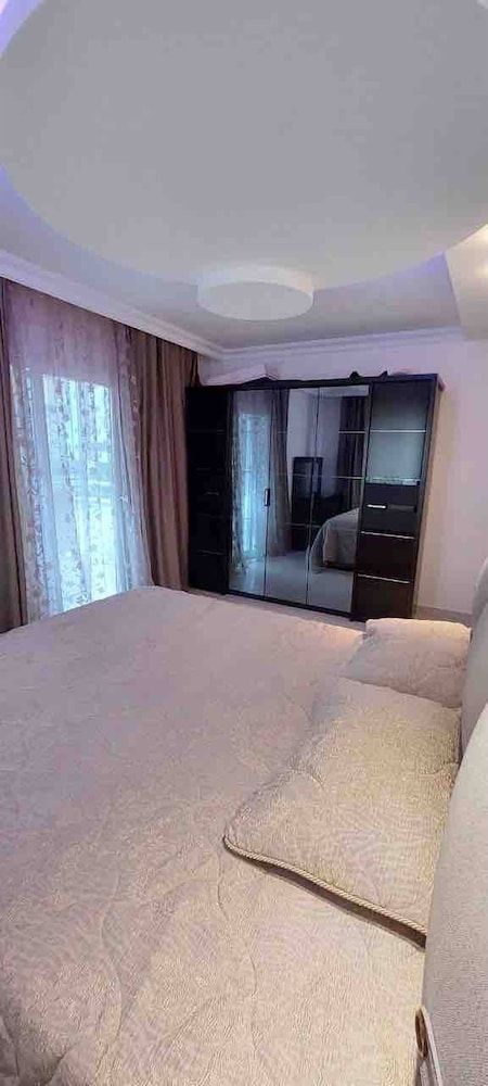 Apartment, 2 Bedrooms, Balcony, City View