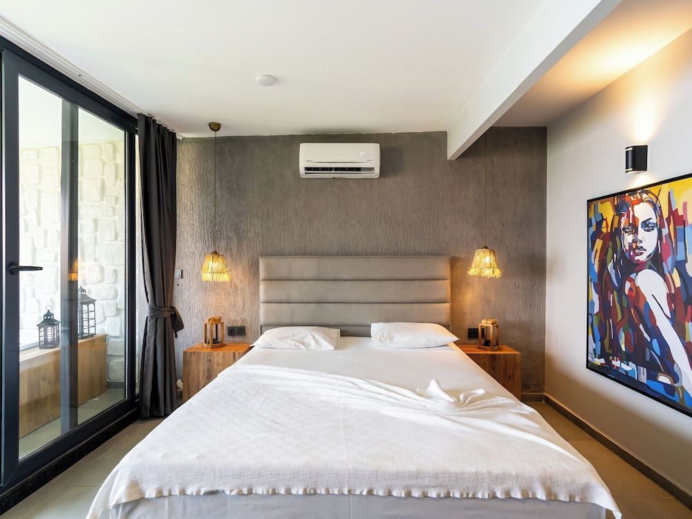 Castle Boutique Hotel Alanya Romantic Room, Bathtub, Sea View 10