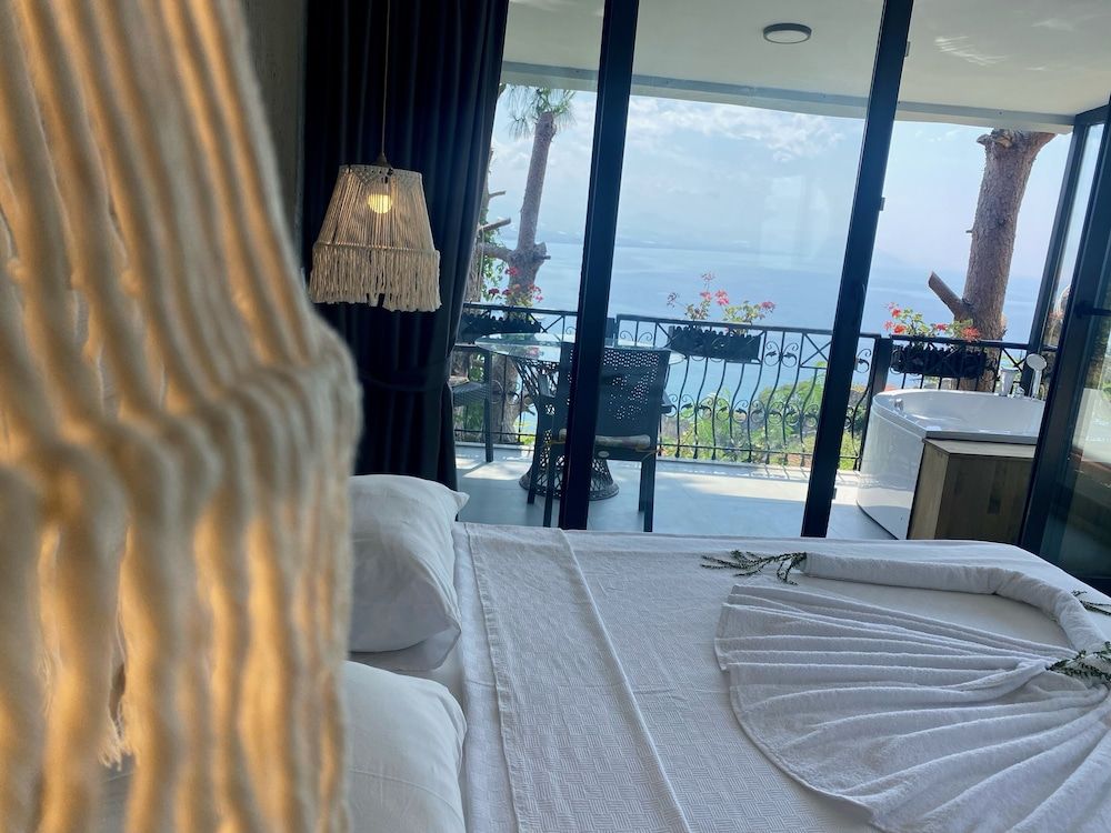 Castle Boutique Hotel Alanya Romantic Room, Bathtub, Sea View 7