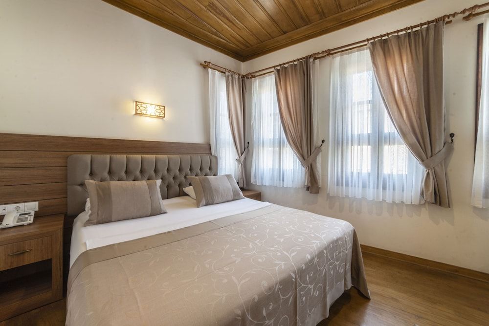 Armistis Hotel Standard Double Room Single Use 2