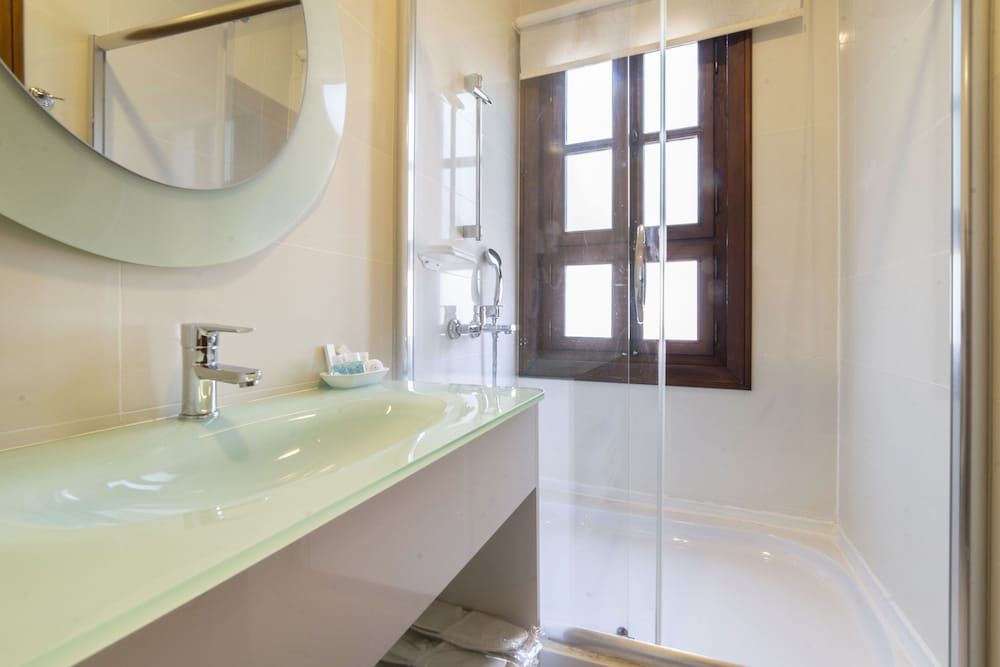 Armistis Hotel Standard Triple Room 5