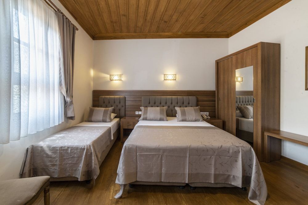 Armistis Hotel Standard Triple Room 4