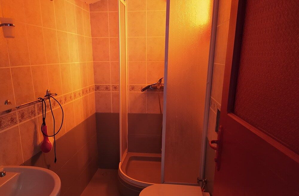 Dionysos Otel & Restoran & Ada Kahvaltı Red Room 5