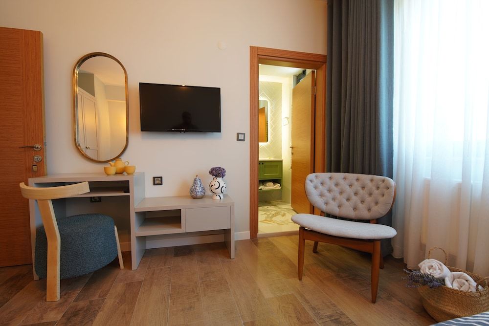 Oikos Bozcaada Standard Room, Garden View 10