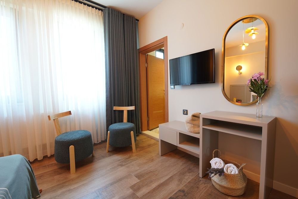 Oikos Bozcaada Standard Room, Garden View 13