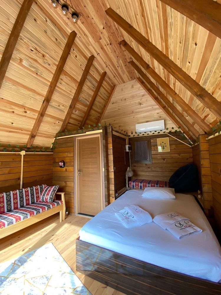 Oce Bungalow Economy Bungalow 5