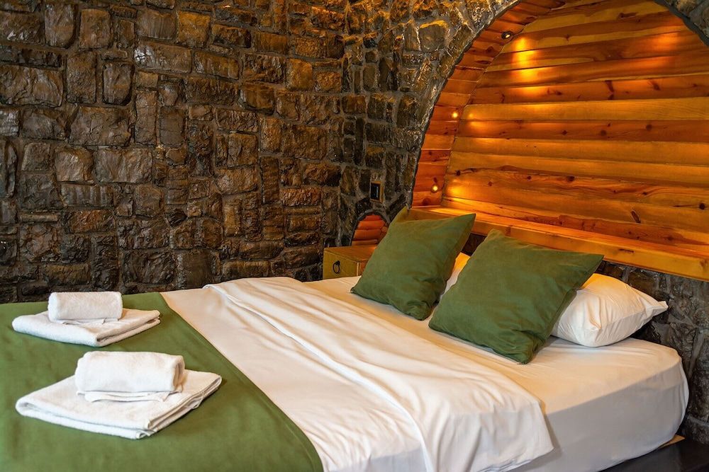 Pavri Suit Bungalov Deluxe Room, Lake View 3