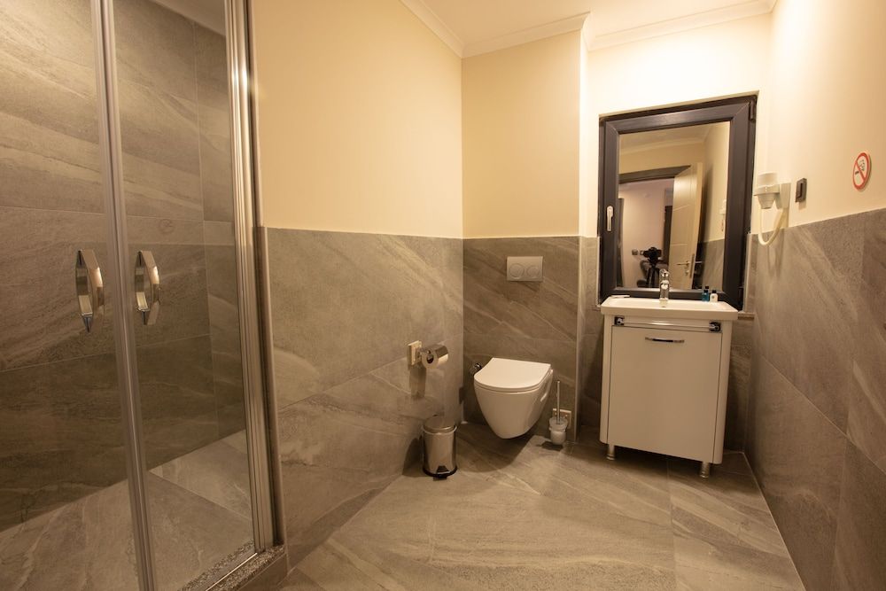 Valent Otel Business Deluxe Room 8