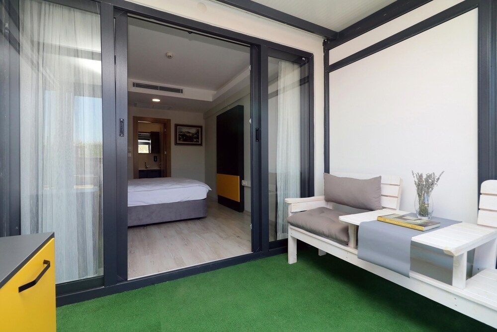 Old Farm Hotel Village Room 3