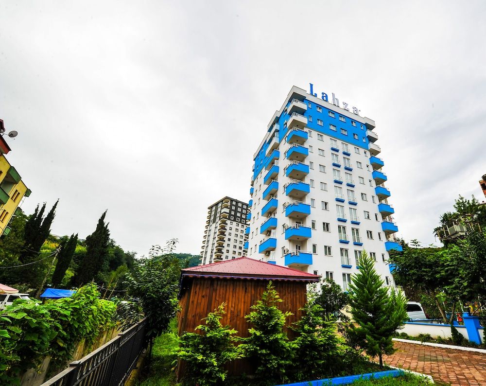 Lahza Residence