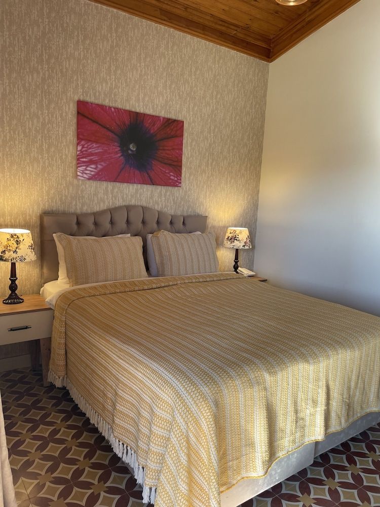 Tarihi Kumbaba Otel