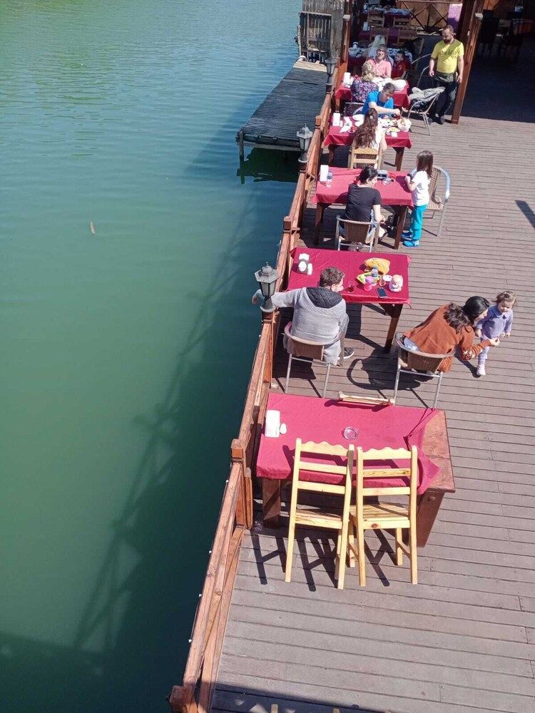 İpek Koza Motel
