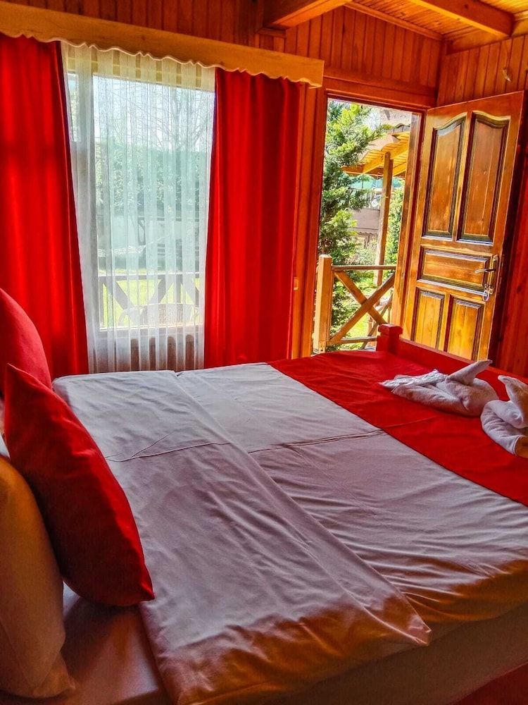 İpek Koza Motel