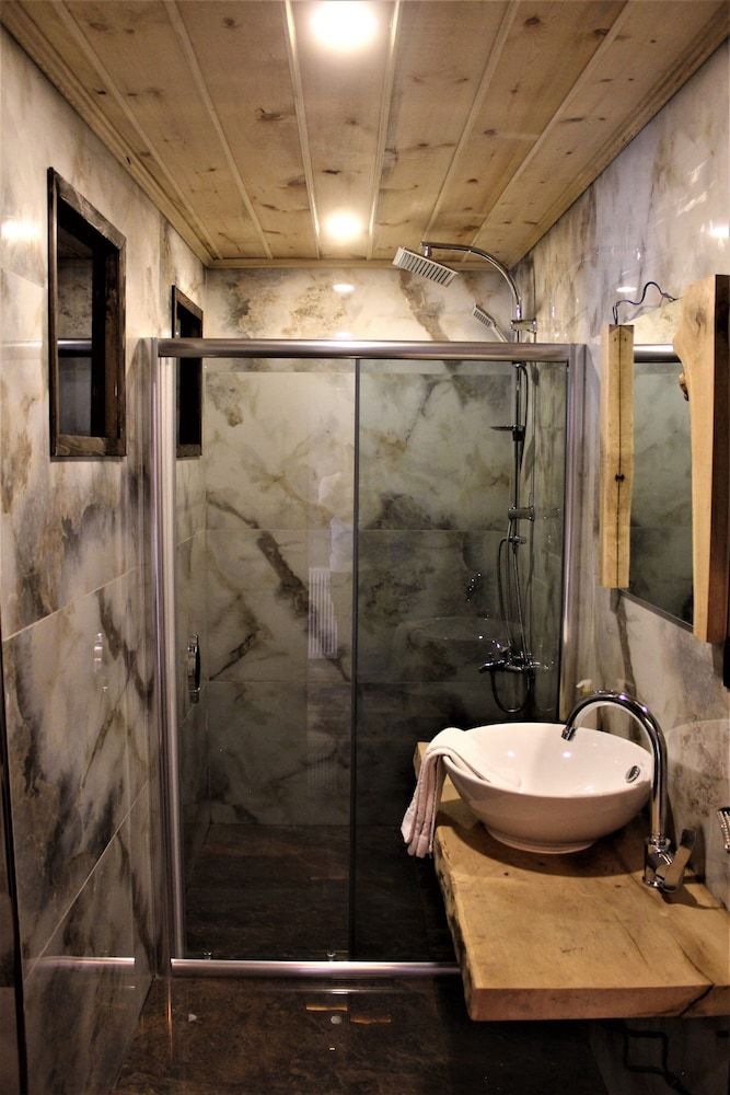 Abant Dere Otel Duplex Room with Jacuzzi 4