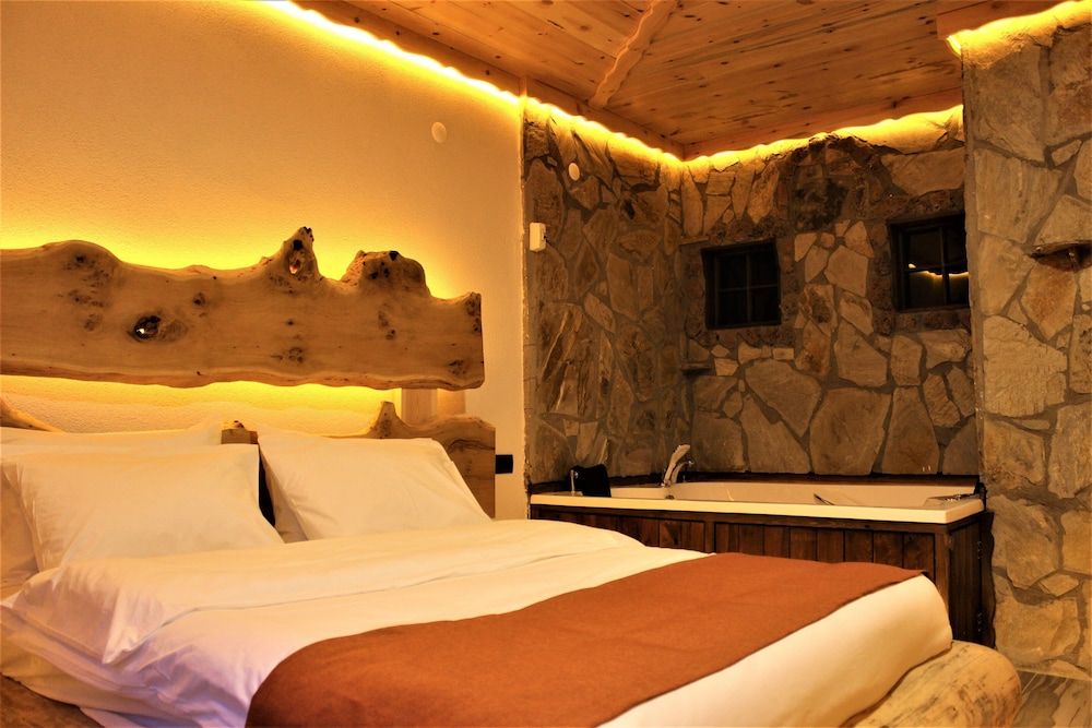 Abant Dere Otel Duplex Room with Jacuzzi