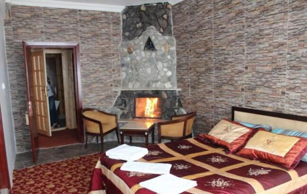 Abant Dere Otel Double Room, Fireplace 13